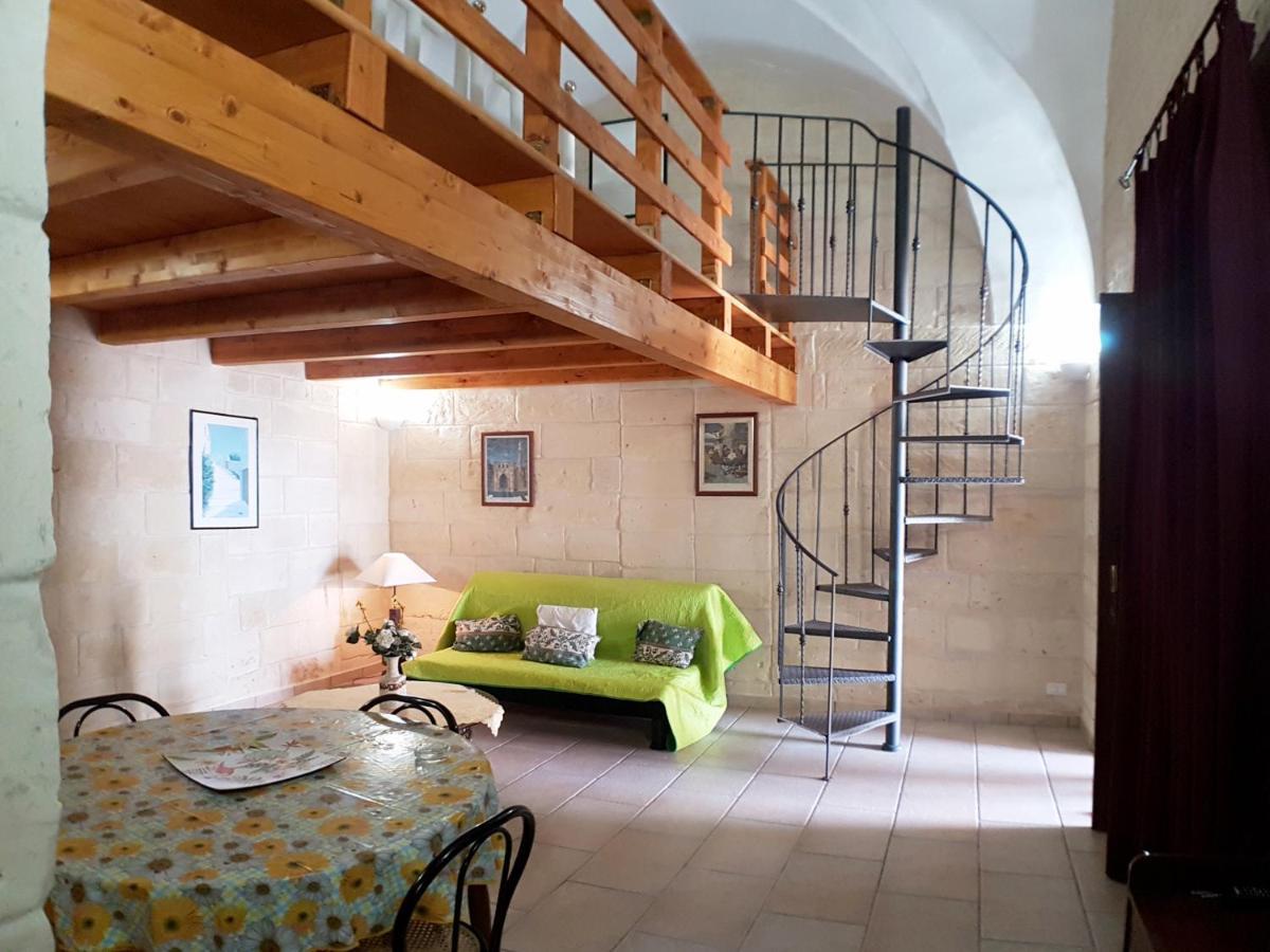 Oikia Vacanze Uggiano La Chiesa Casa Dante Εξωτερικό φωτογραφία