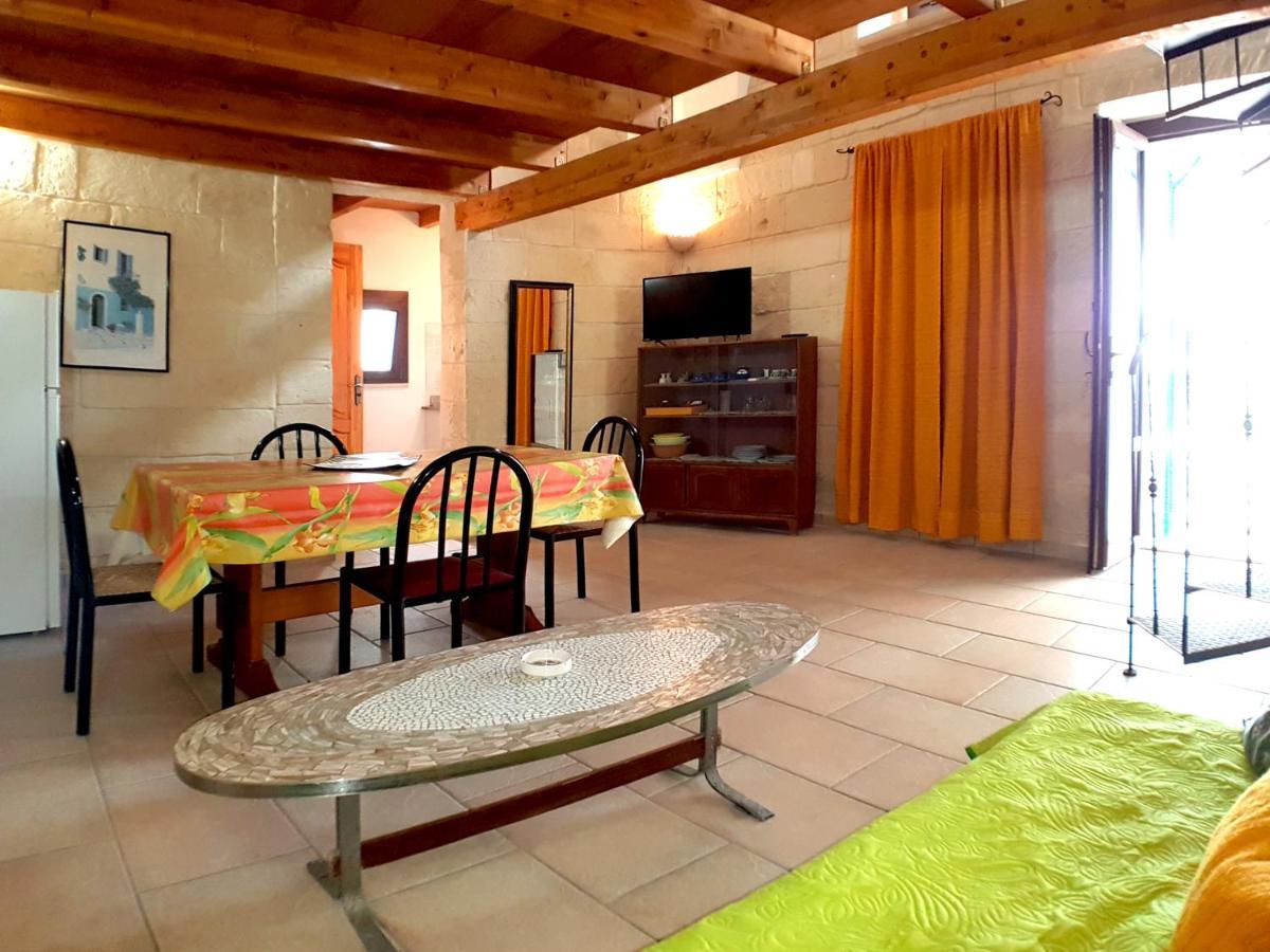 Oikia Vacanze Uggiano La Chiesa Casa Dante Εξωτερικό φωτογραφία