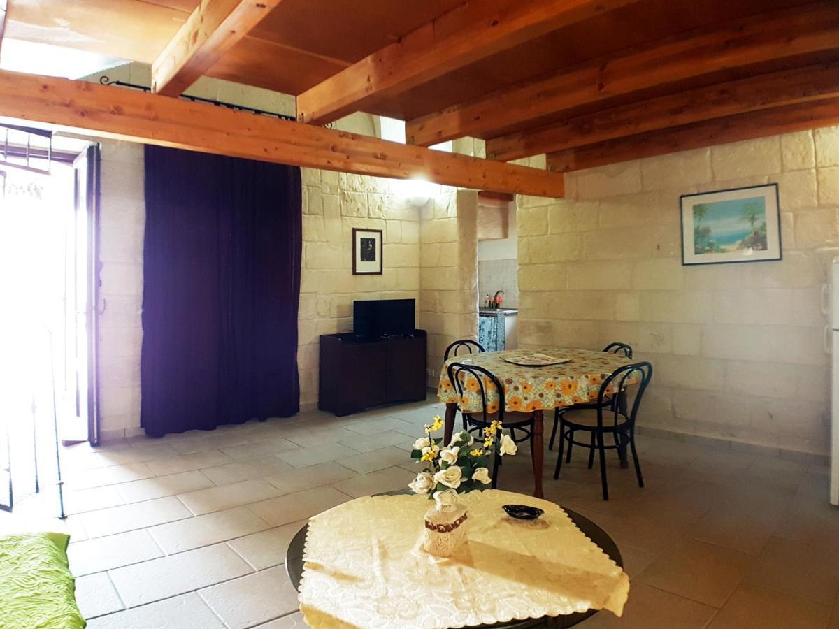 Oikia Vacanze Uggiano La Chiesa Casa Dante Εξωτερικό φωτογραφία