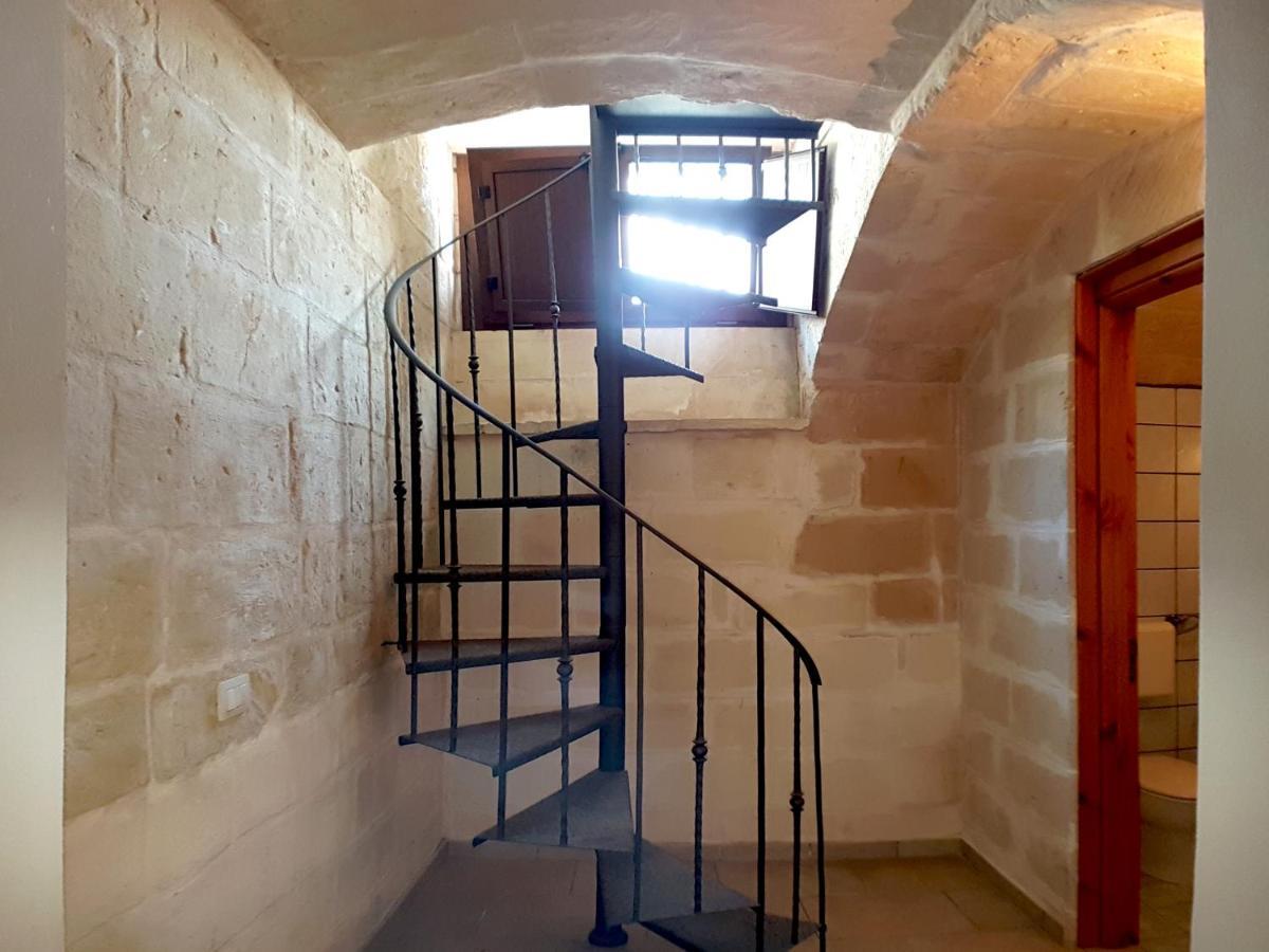 Oikia Vacanze Uggiano La Chiesa Casa Dante Εξωτερικό φωτογραφία